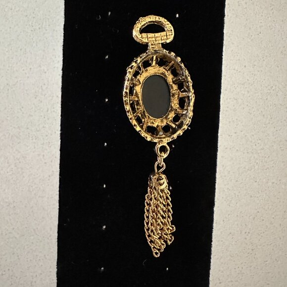 Cameo Pendant Goldtone with Tassles Vintage Carved Shell - Picture 7 of 11